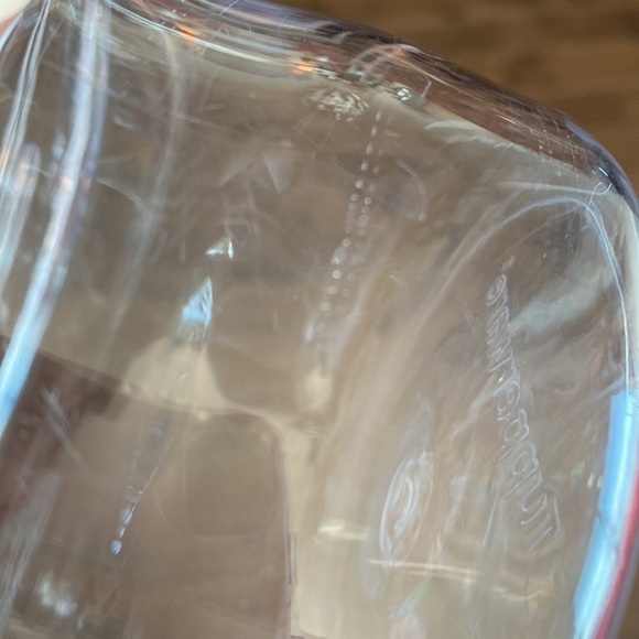 Tupperware Clear Storage Container with Black Lid/ Contenant avec cuillère - Picture 8 of 9